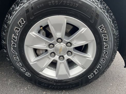 Used 2021 Chevrolet Silverado 1500 LT w/ Safety Package II image 10