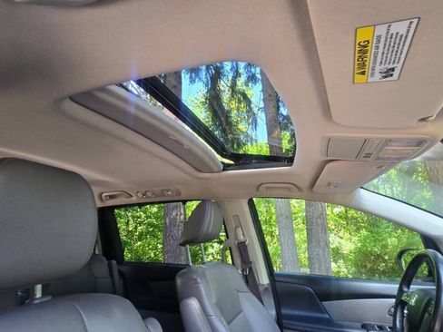 Used 2015 Honda Odyssey EX-L image 23