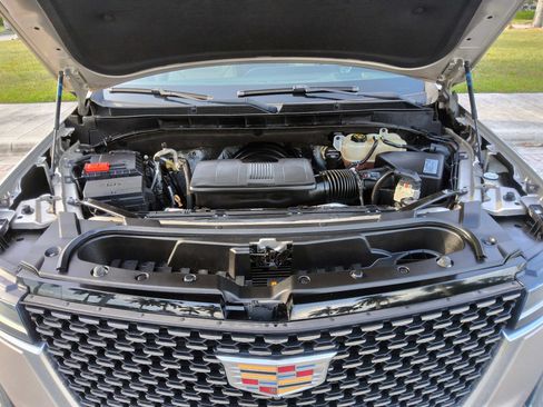 Used 2021 Cadillac Escalade ESV Premium Luxury w/ Performance Package RWD image 43