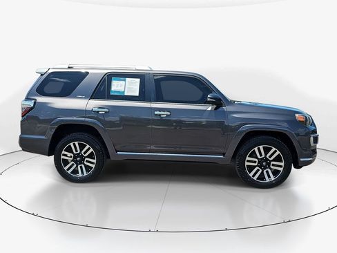 Used 2017 Toyota 4Runner Limited AWD/4WD image 5