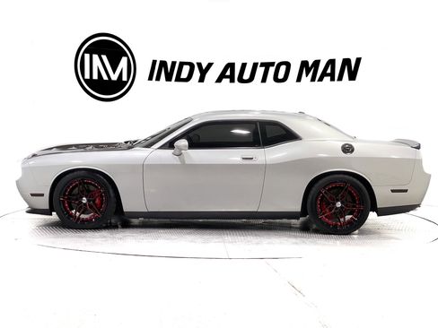 Used 2009 Dodge Challenger SRT8 w/ SRT Option Group II RWD image 7