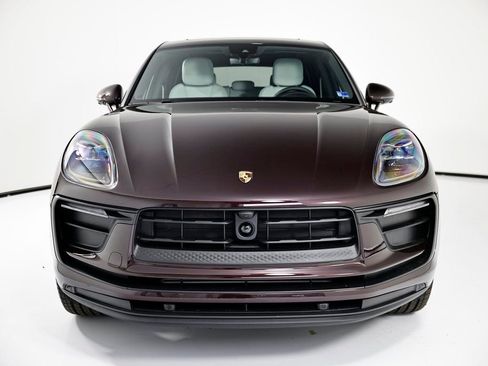 New 2026 Porsche Macan AWD/4WD image 8