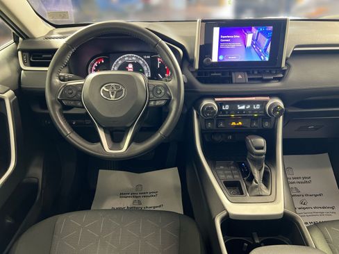 Used 2025 Toyota RAV4 XLE w/ Convenience Package AWD/4WD image 24