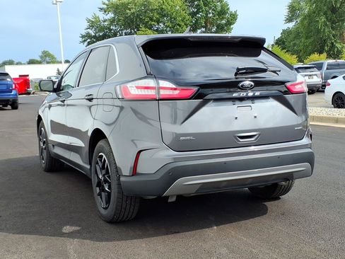 Certified 2022 Ford Edge SEL w/ Convenience Package AWD/4WD image 4