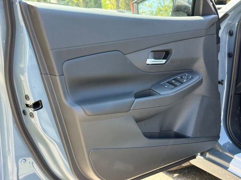 New 2026 Nissan Sentra SV w/ SV Convenience Package FWD image 22