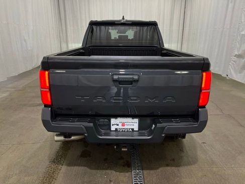 Certified 2024 Toyota Tacoma TRD Off-Road AWD/4WD image 5