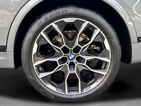 New 2026 BMW X7 xDrive40i w/ M Sport Package AWD/4WD image 38
