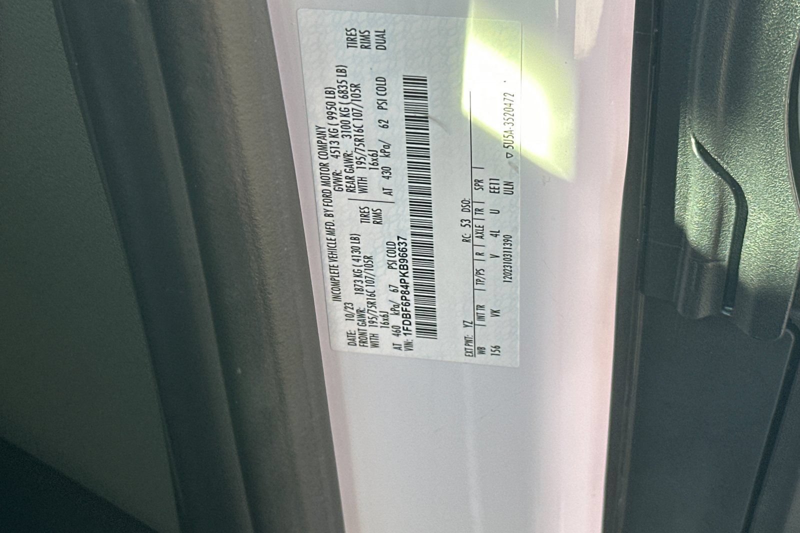 Used 2023 Ford Transit 350 DRW RWD image 28