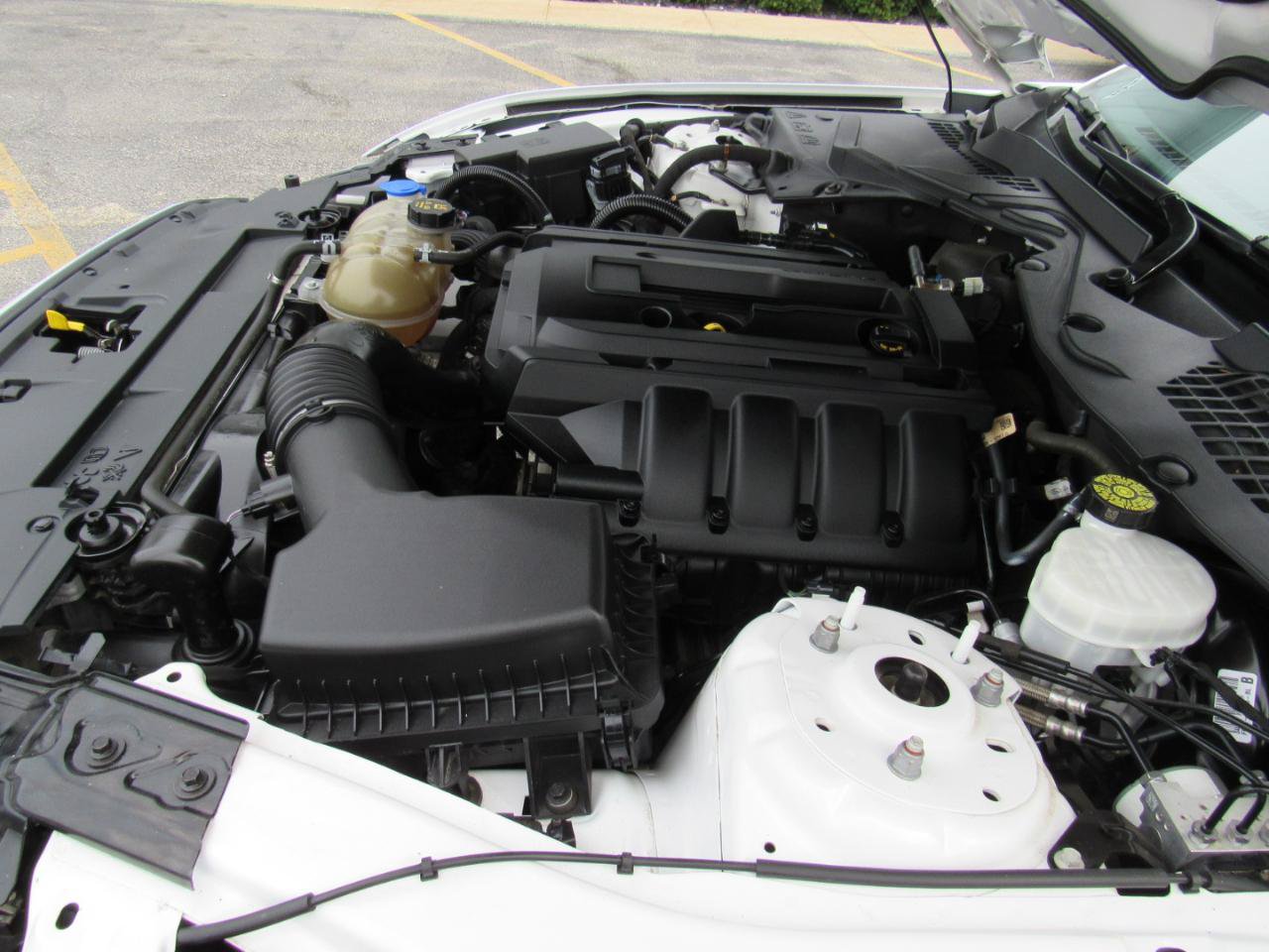 Used 2020 Ford Mustang Coupe RWD image 33