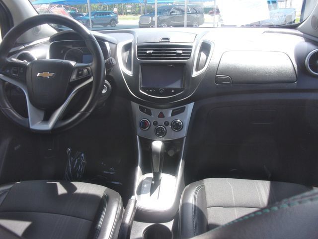 Used 2016 Chevrolet Trax LT w/ LT Sun and Sound Package AWD/4WD image 15