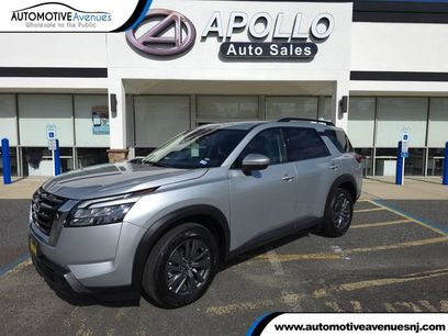 Used 2025 Nissan Pathfinder SV
