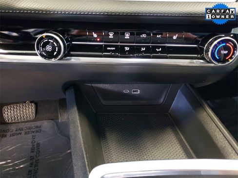 Used 2025 Chevrolet Equinox LT image 22