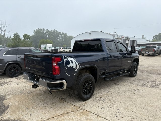 Used 2022 Chevrolet Silverado 2500 LT AWD/4WD image 4