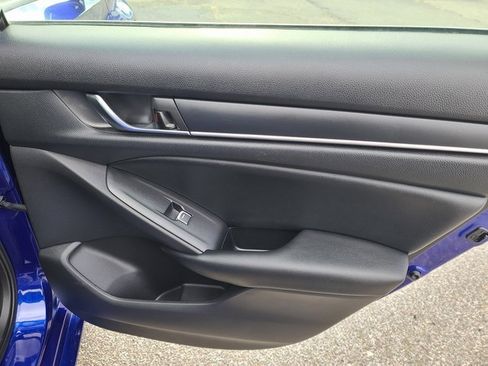 Used 2021 Honda Accord Sport image 18