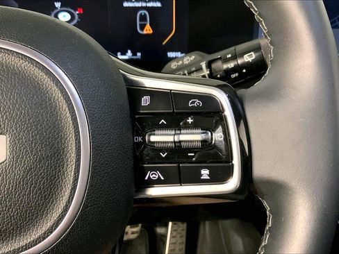 Certified 2024 Kia Sorento SX AWD/4WD image 19