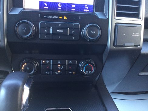 Used 2020 Ford F150 XLT w/ Equipment Group 302A Luxury AWD/4WD image 12