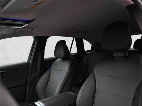Certified 2025 Mercedes-Benz GLC 350e 4MATIC image 9
