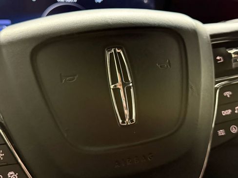 Used 2023 Lincoln Navigator L Standard Sport Utility 4D image 29