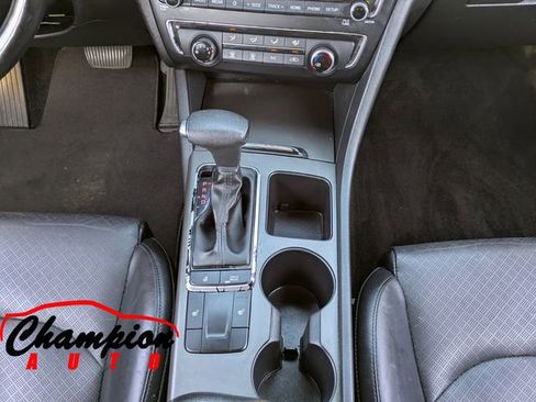 Used 2020 Kia Optima SE FWD image 21