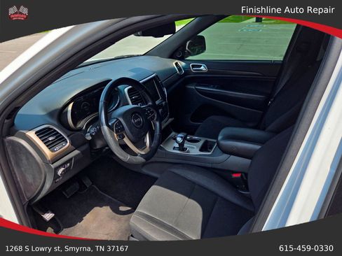 Used 2015 Jeep Grand Cherokee Laredo w/ Quick Order Package 23E AWD/4WD image 8