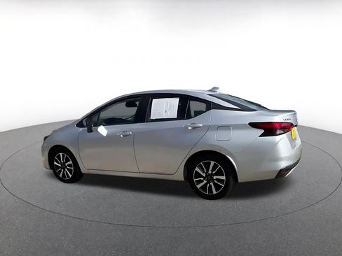 Used 2025 Nissan Versa SV FWD image 10