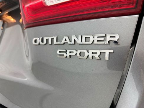 Used 2017 Mitsubishi Outlander Sport ES AWD/4WD image 33