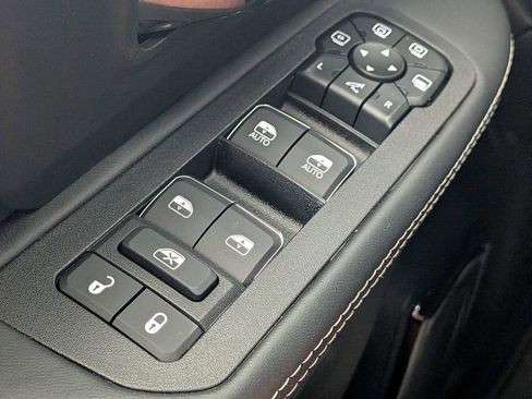New 2026 RAM 3500 Limited AWD/4WD image 24