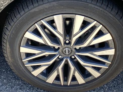 Used 2024 Nissan Altima 2.5 SV FWD image 25