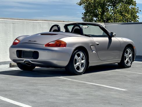 Used 2002 Porsche Boxster RWD image 8