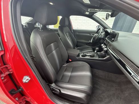 Used 2025 Honda Civic Sport image 25