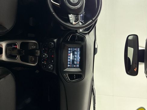 Used 2020 Jeep Compass Latitude w/ Popular Equipment Group FWD image 27