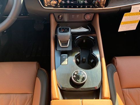 New 2026 Nissan Rogue Platinum w/ Platinum Premium Package image 17