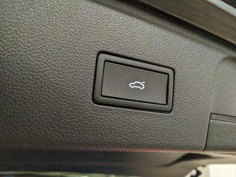 New 2026 Volkswagen Atlas SEL Premium R-Line image 30