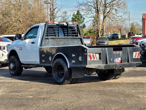 Used 2018 RAM 3500 Tradesman w/ Chrome Appearance Group image 6