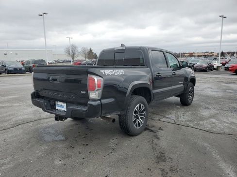 Used 2020 Toyota Tacoma TRD Sport image 8