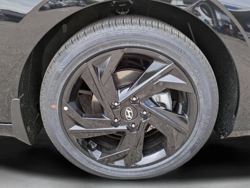 New 2026 Hyundai Elantra SEL Sport Premium FWD image 32