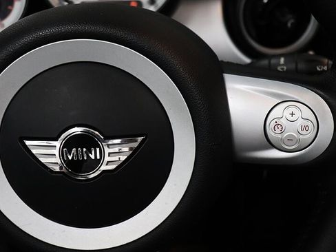 Used 2010 MINI Cooper Convertible FWD image 32