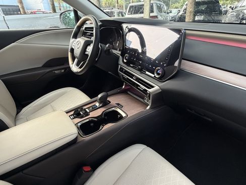 Certified 2025 Lexus RX 350 Premium Plus w/ Accessory Package (Z1) FWD image 47