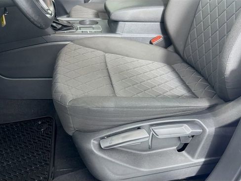 Used 2019 Volkswagen Atlas S image 22