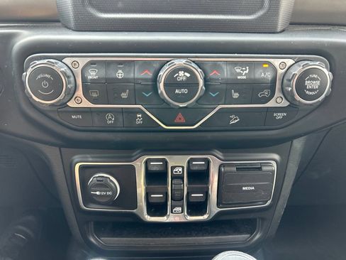 Used 2020 Jeep Wrangler Unlimited Sport AWD/4WD image 24