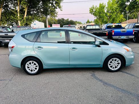 Used 2013 Toyota Prius V Three FWD image 6
