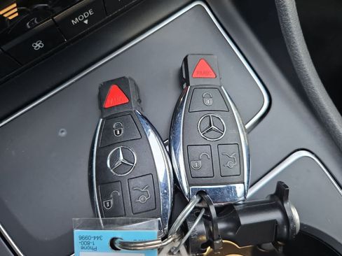 Used 2018 Mercedes-Benz GLA 250 image 40