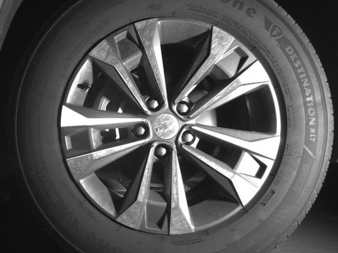 Used 2025 Chevrolet Equinox LT FWD image 12