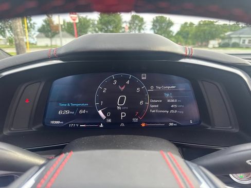 Used 2021 Chevrolet Corvette Stingray Premium Conv w/ Z51 Performance Package RWD image 22