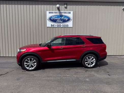Used 2023 Ford Explorer Platinum w/ Premium Technology Package AWD/4WD image 1