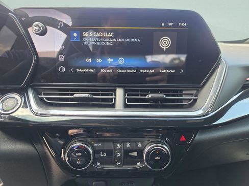 New 2026 Chevrolet Trax RS w/ Sunroof Package FWD image 24
