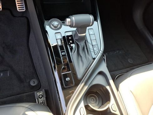 New 2025 Kia Niro EX Touring image 24