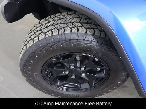 Used 2022 Jeep Gladiator Sport AWD/4WD image 41