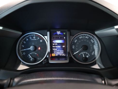 Used 2023 Toyota Tacoma 4x4 Double Cab image 35