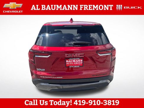 Used 2025 GMC Terrain Elevation AWD/4WD image 5